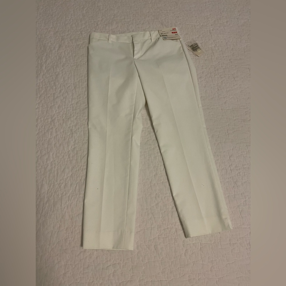 Brand new Uniqlo Stretch Cropped Pants